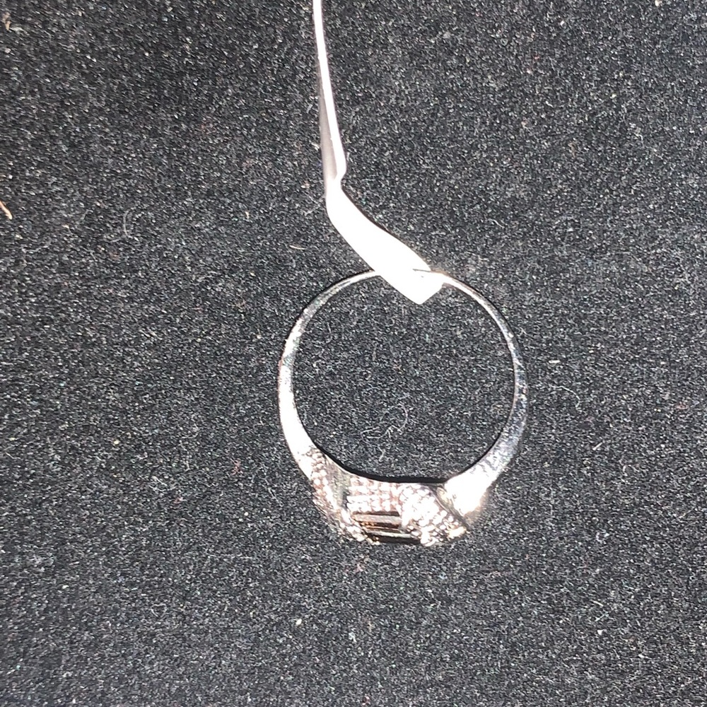 Ring - Picture 6 of 7